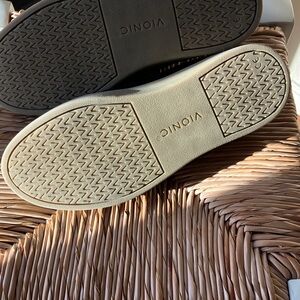 Vionic Thrive Slip-On Sneakers | Black Leather & Suede | Size 6.5